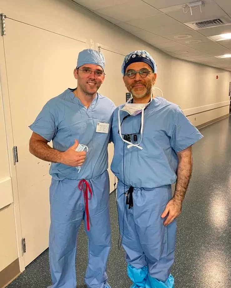 Com Bassem Elhassan, MD, na Universidade de Harvard - EUA